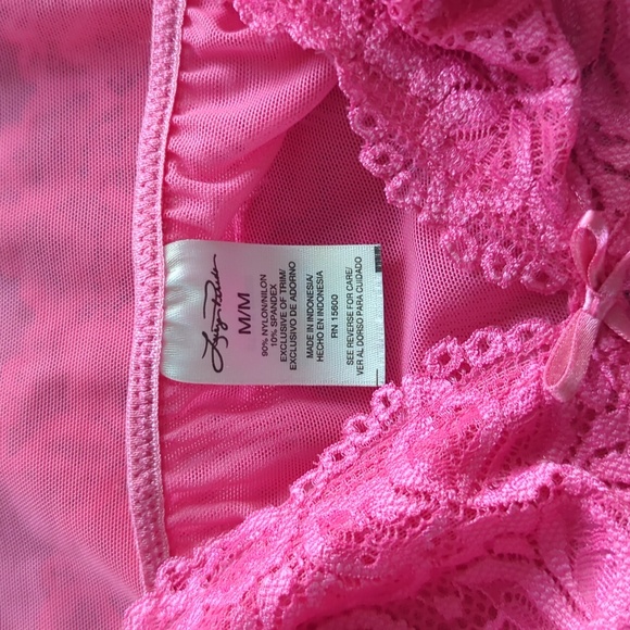 Pink Camisole adjustable straps Size M - Picture 4 of 5